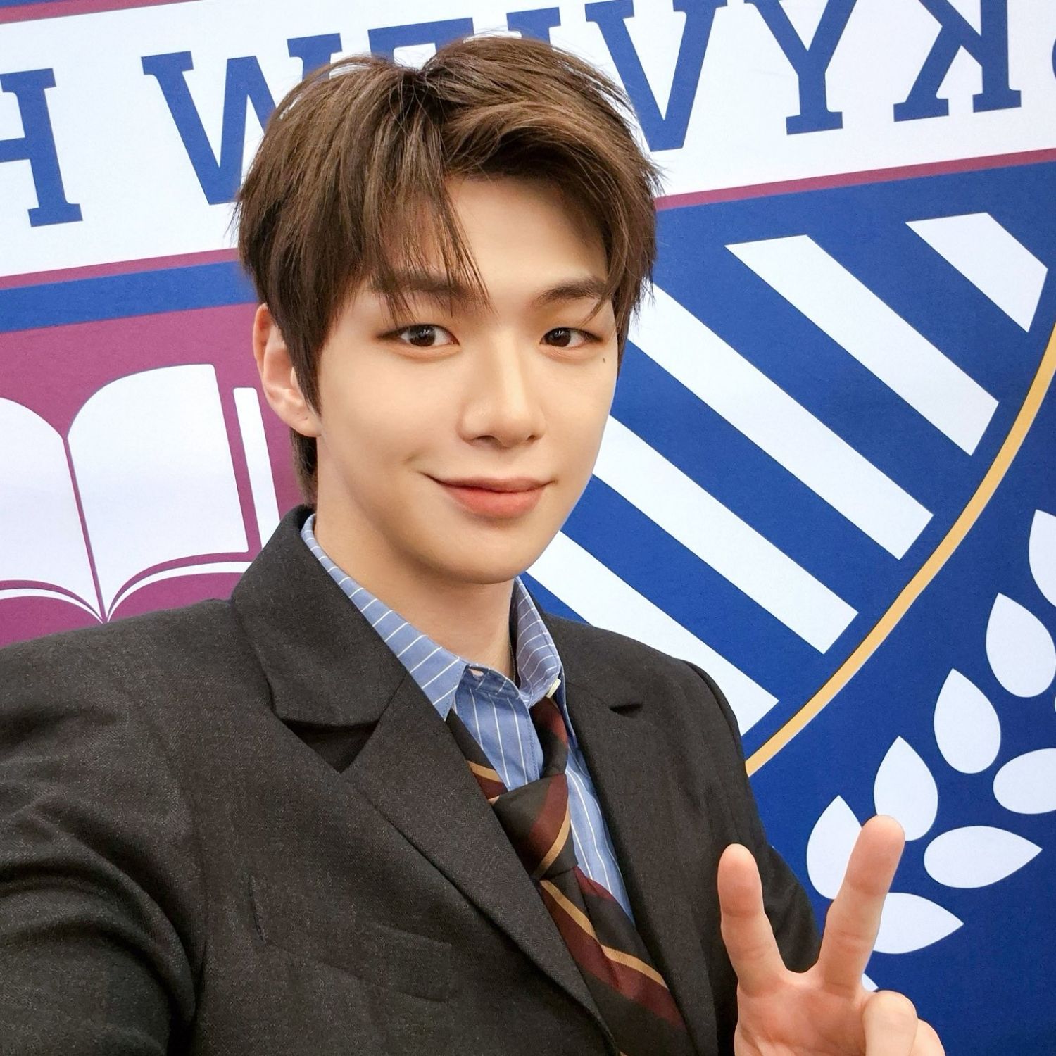 カン・ダニエルの舞台裏ショット