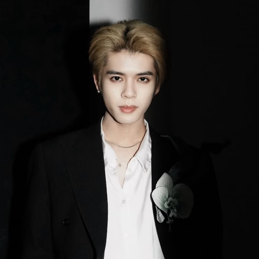 Behind-the-scenes cut of DORN (NexT1DE)