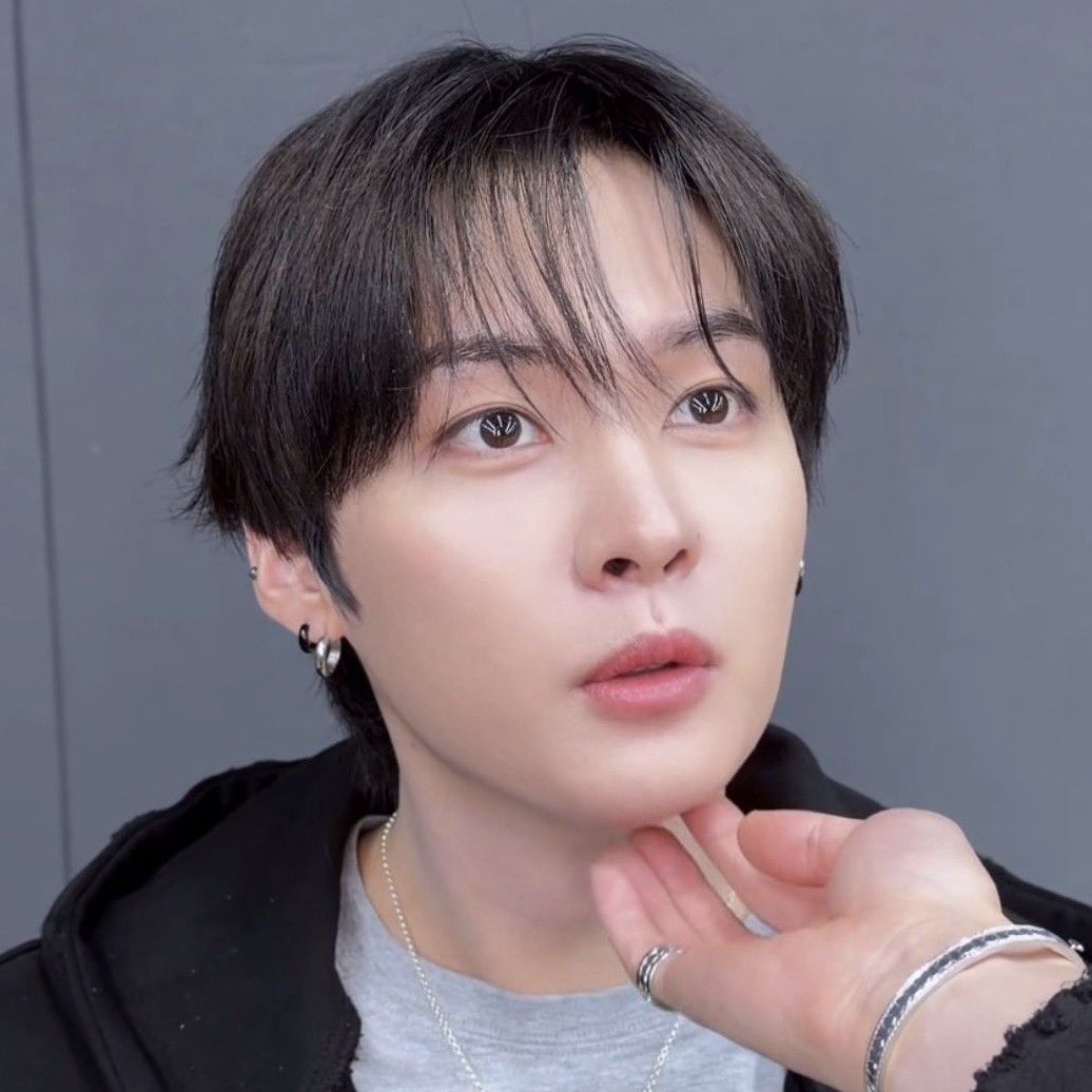 Lee Know (Stray Kids)的幕后花絮