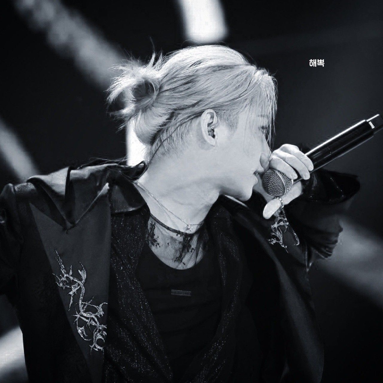 A moment captured by Felix (Stray Kids)'s fan