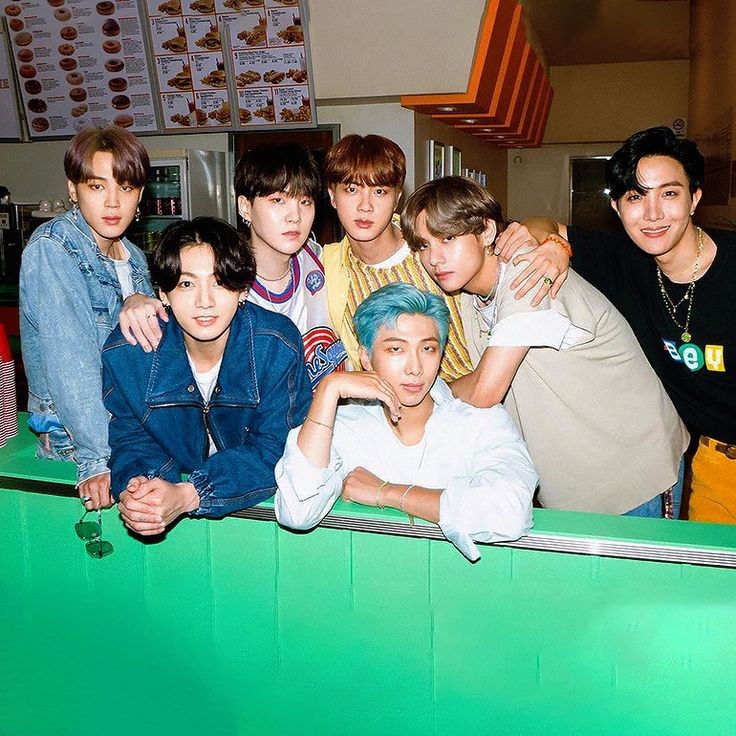 Foto aktivitas terbaru BTS