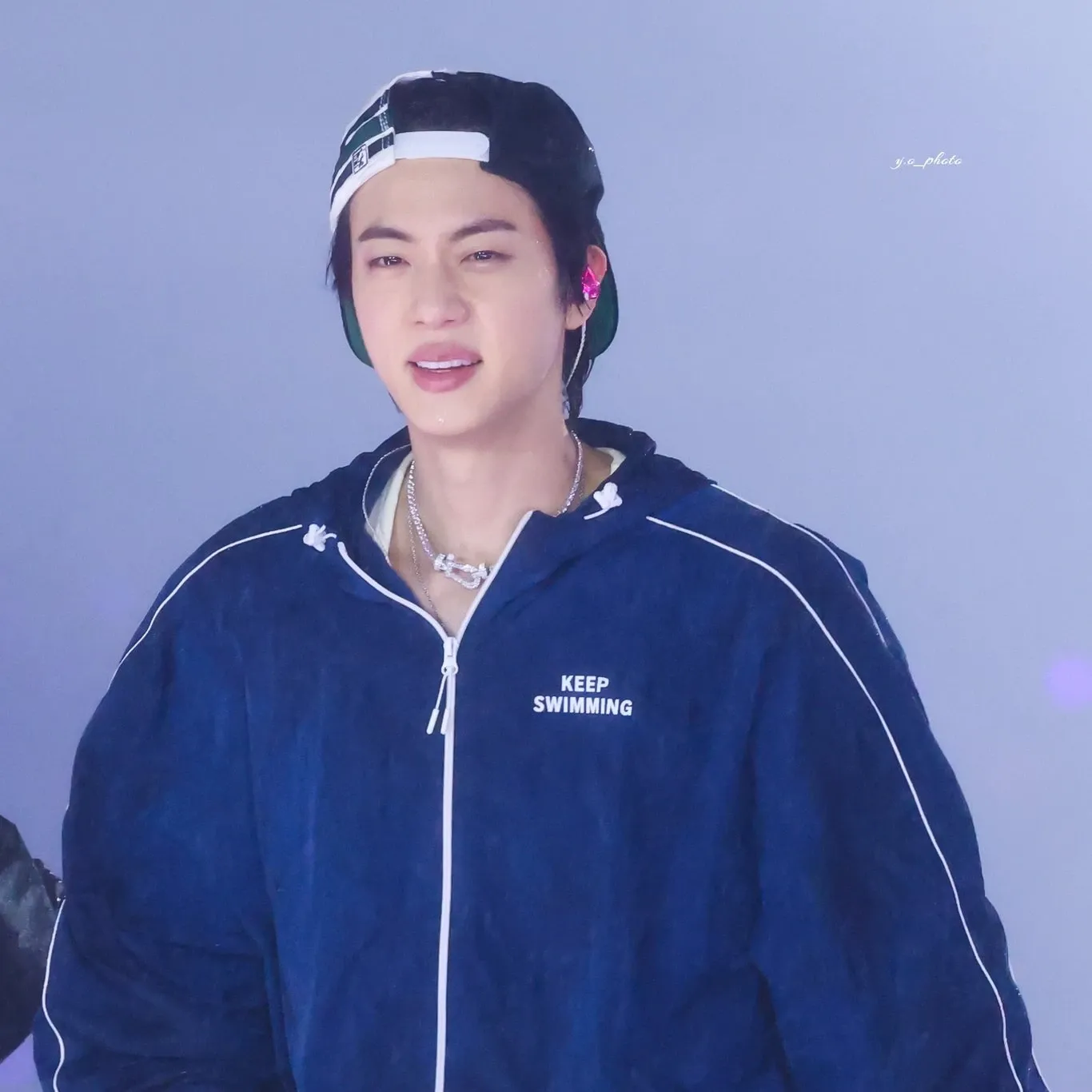 진 (방탄소년단)의 비하인드 컷