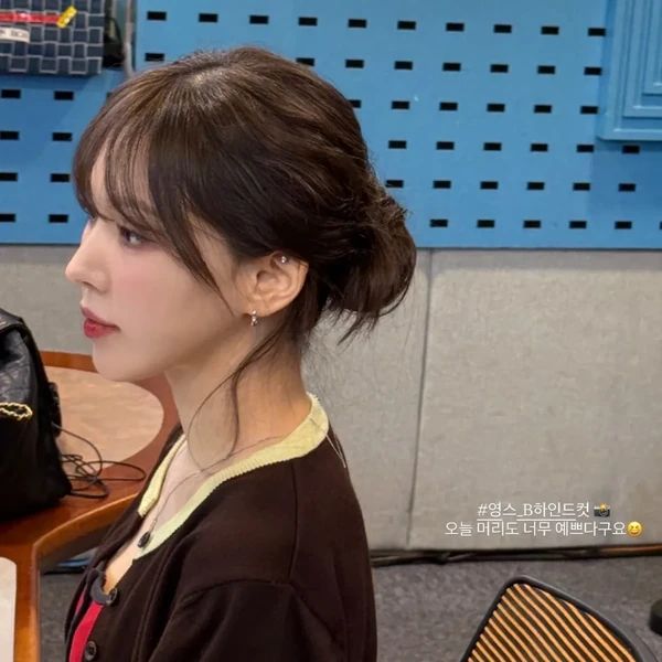 今天在最爱偶像中闪耀的Wendy (Red Velvet)代表照片