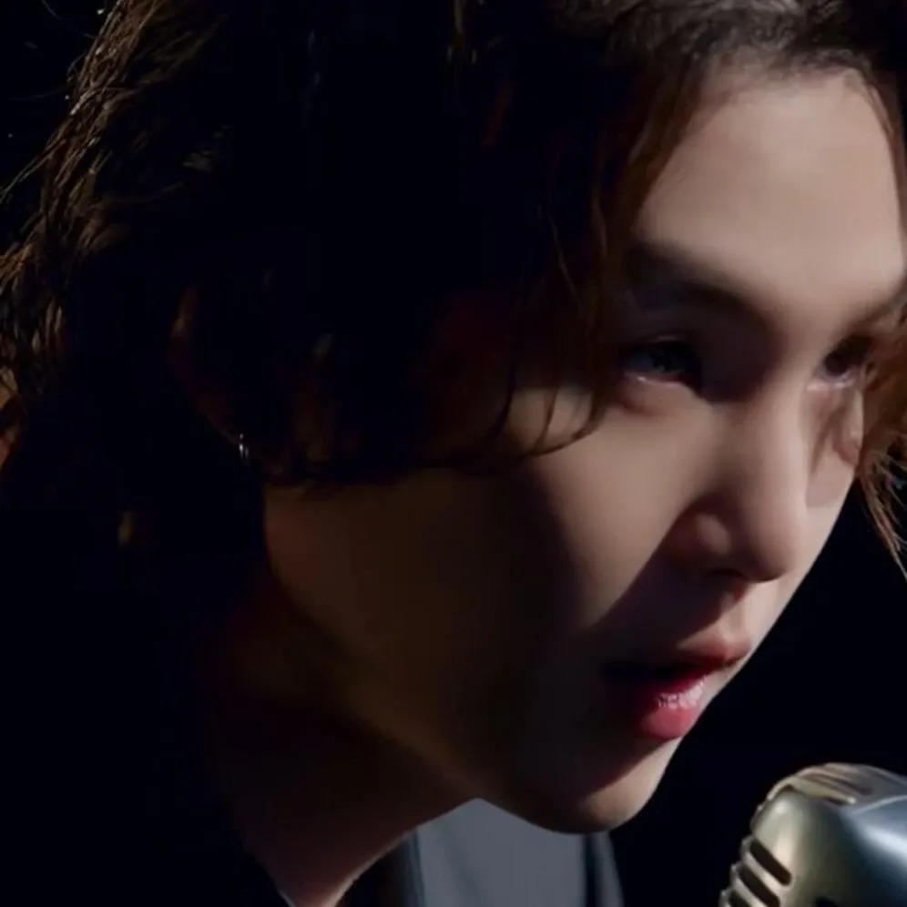 슈가 (방탄소년단) 최근 활동샷