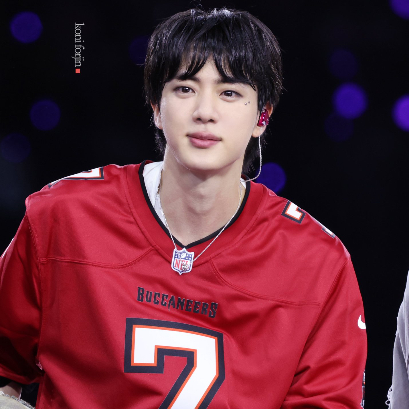 진 (방탄소년단)의 비하인드 컷