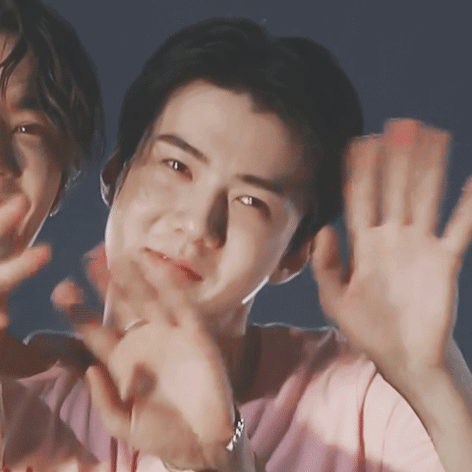 Behind-the-scenes cut of Sehun (EXO)