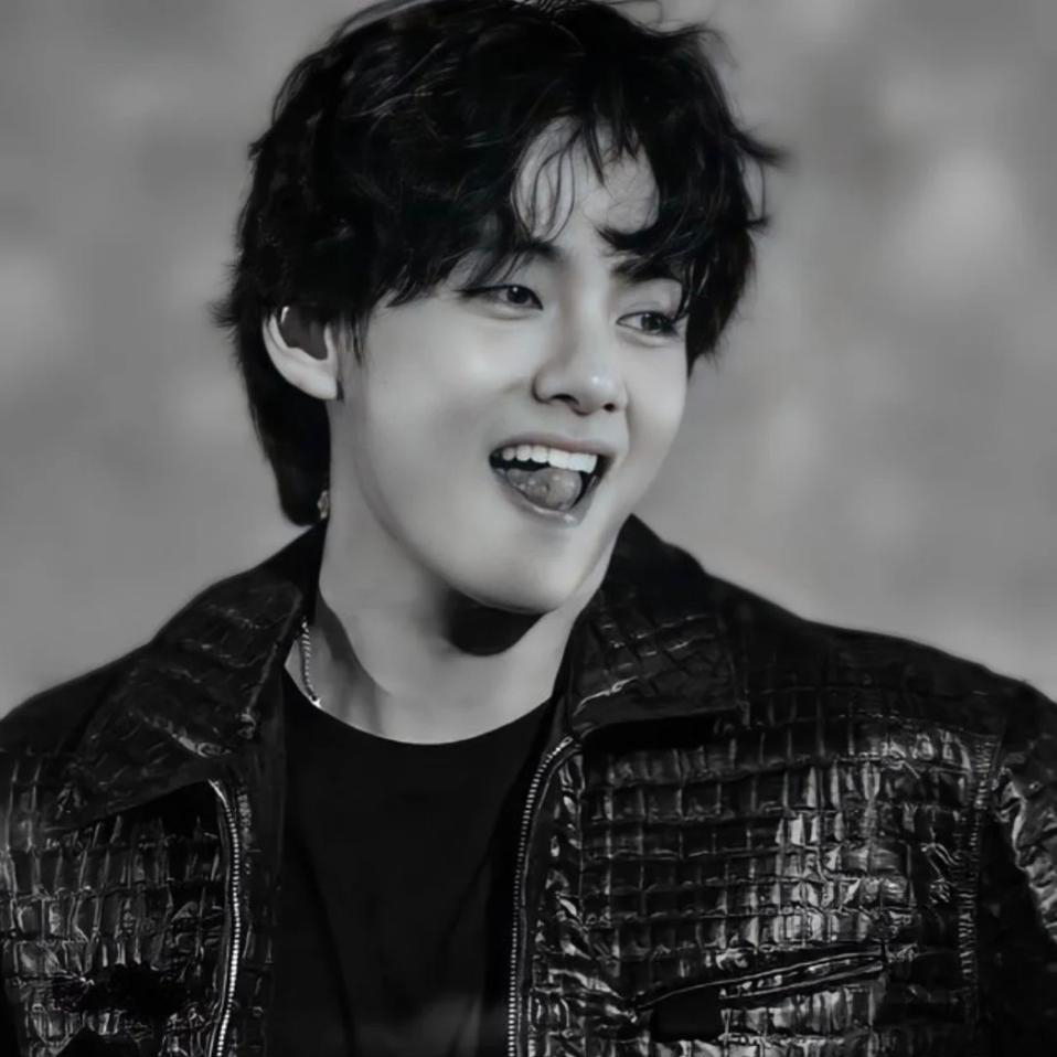 Foto terbaru V (BTS)