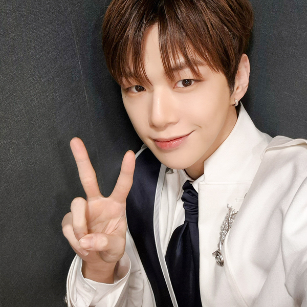 강다니엘 최근 활동샷