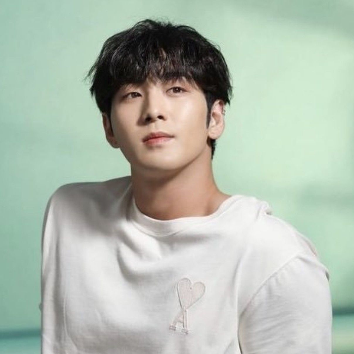 백호의 비하인드 컷