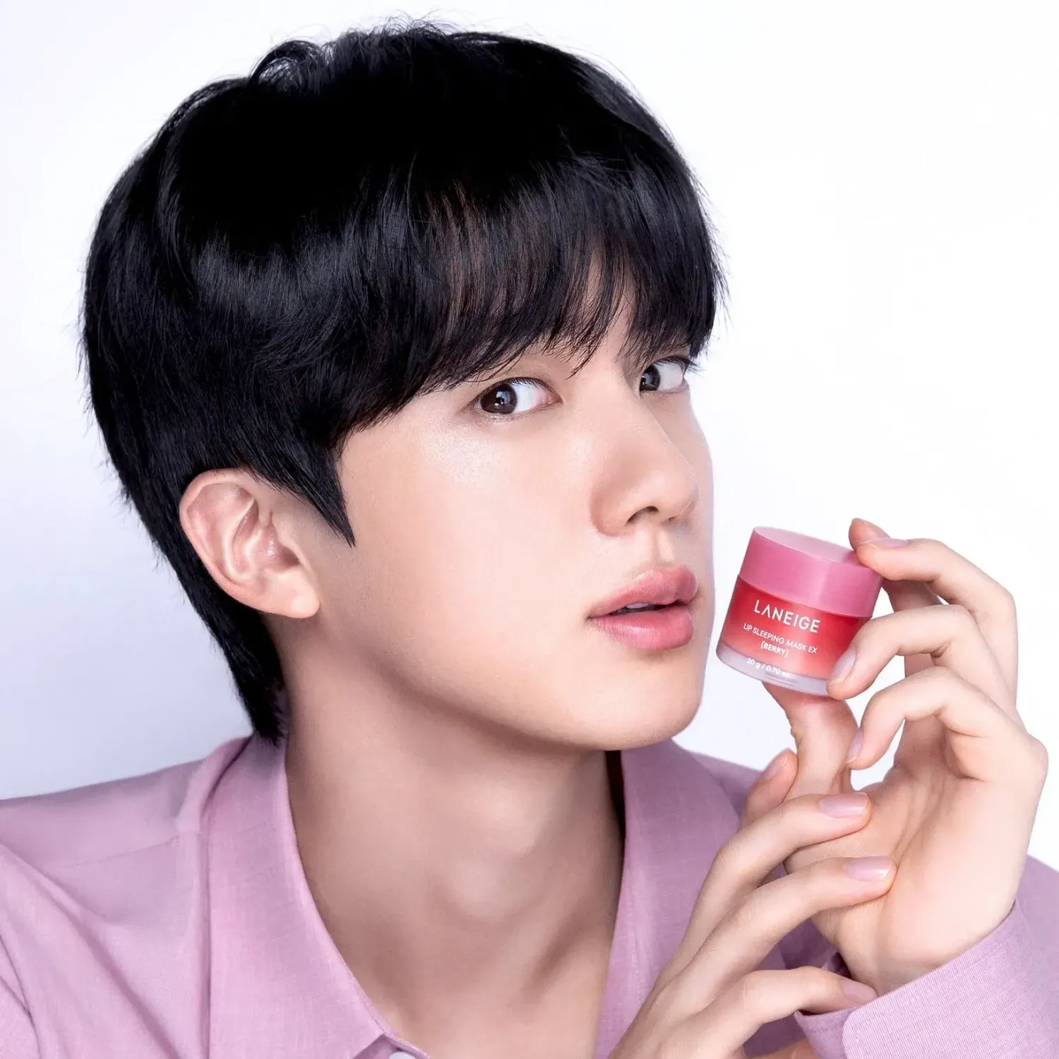 Foto aktivitas terbaru Jin (BTS)