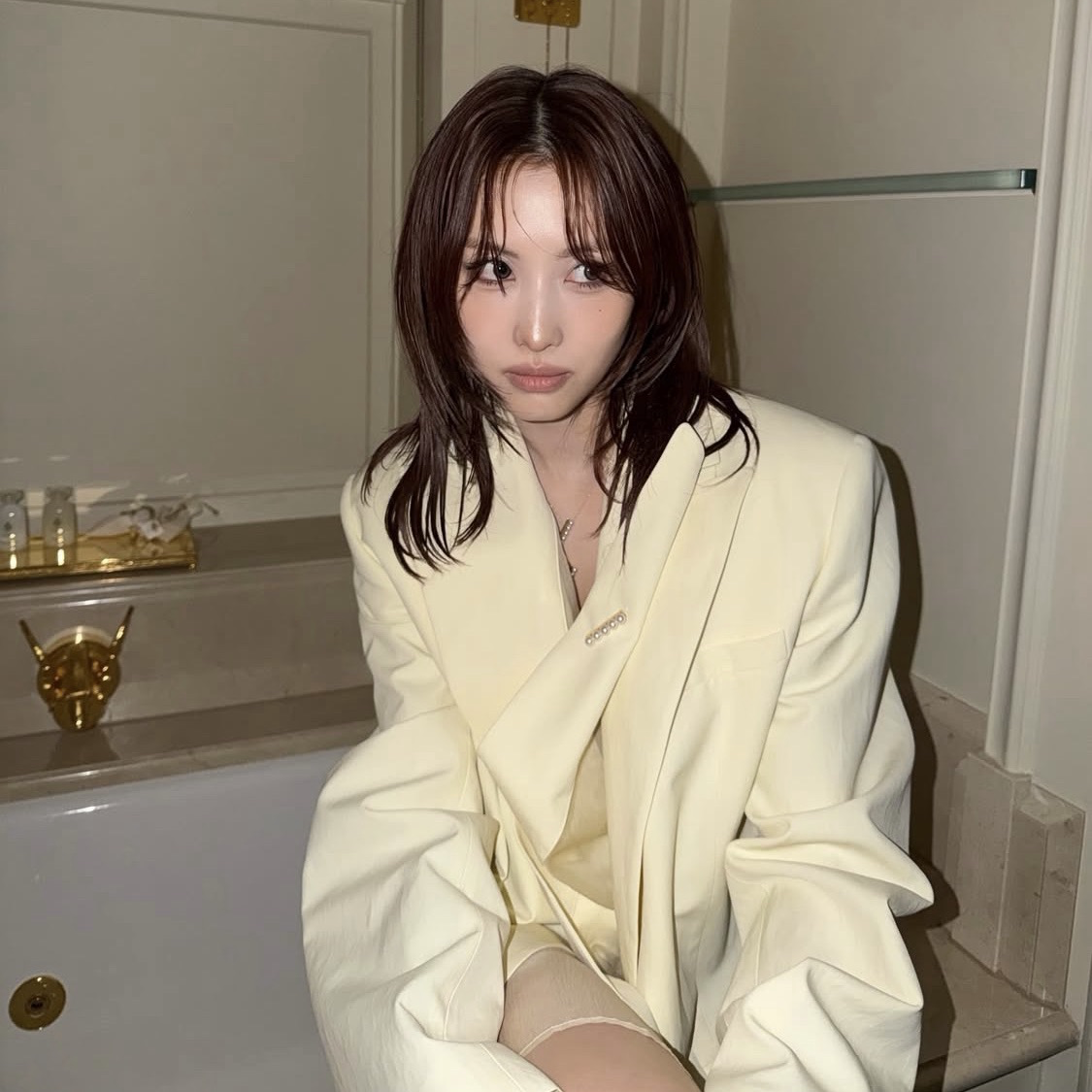 Potret di balik layar Momo (TWICE)