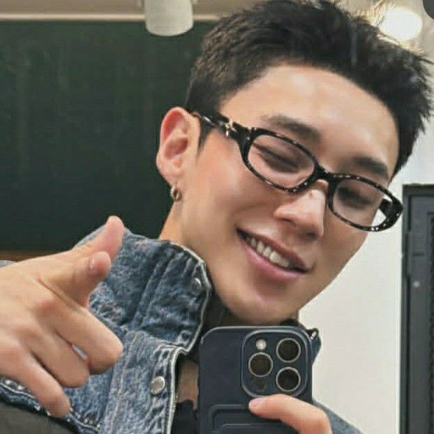 Behind-the-scenes cut of Jongup (B.A.P)