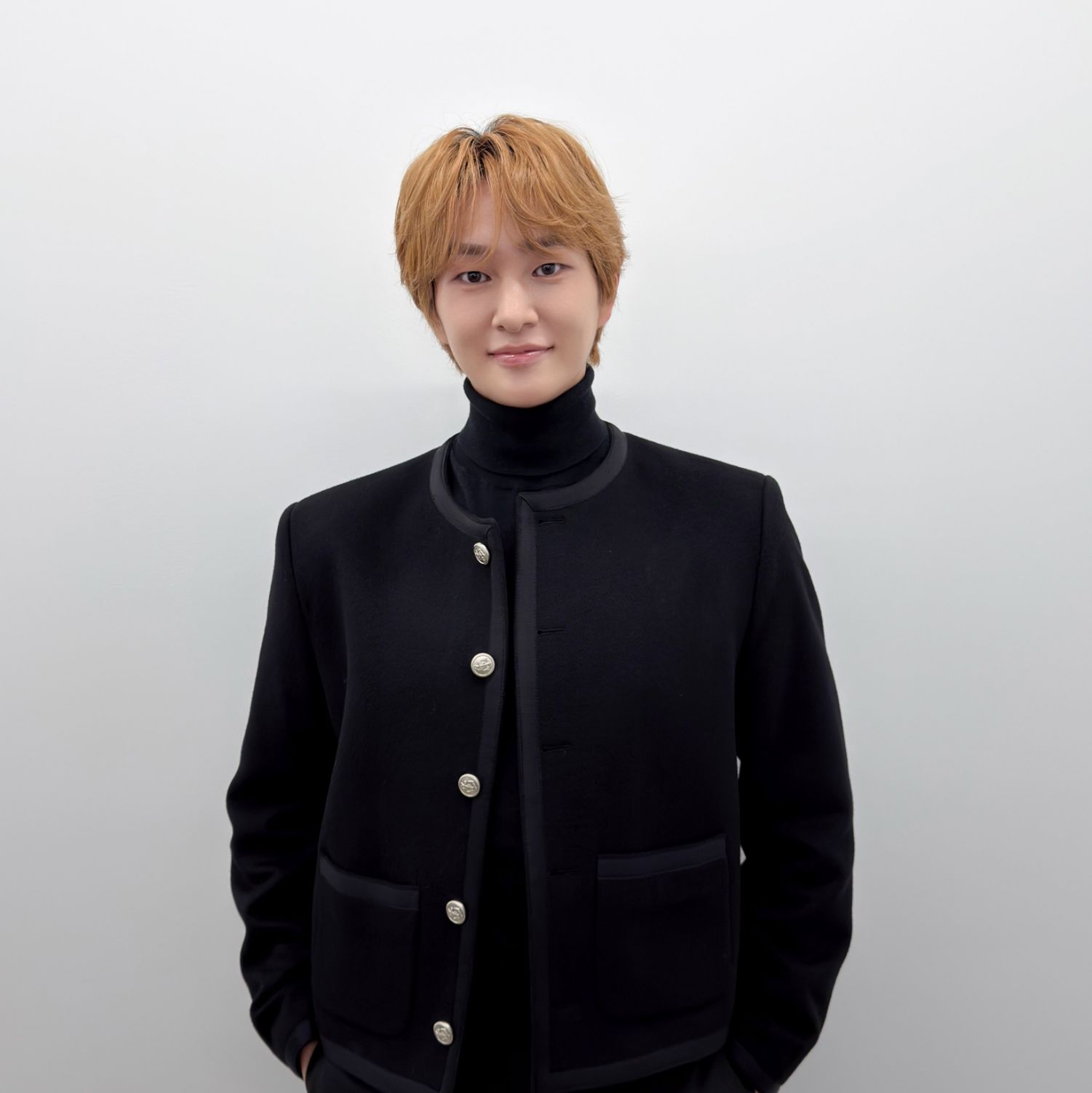 Recent activity shot of Onew (SHINee)