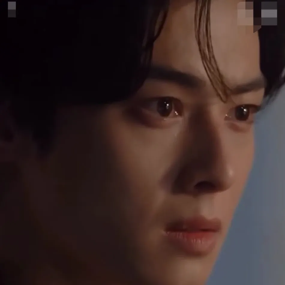 Recent activity shot of Eunwoo (ASTRO)