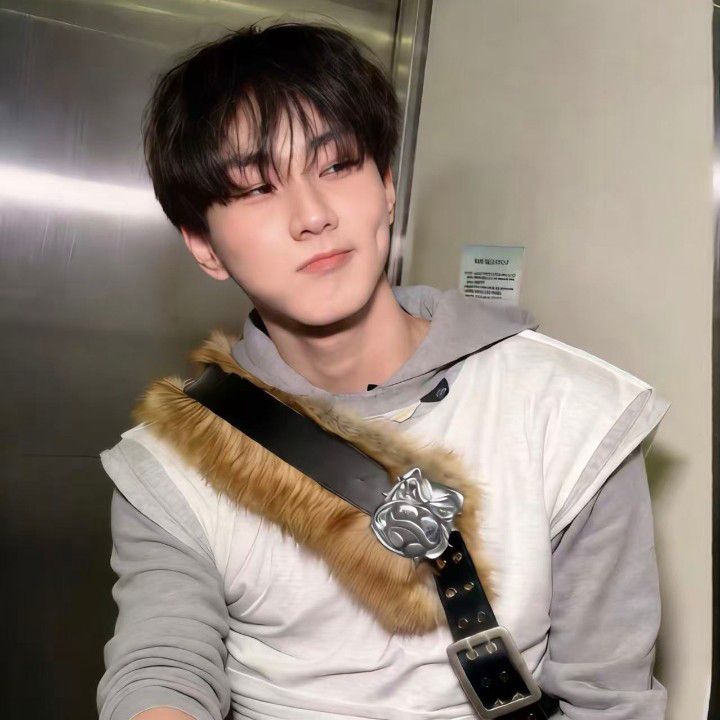 Behind-the-scenes cut of Jungwon (ENHYPEN)