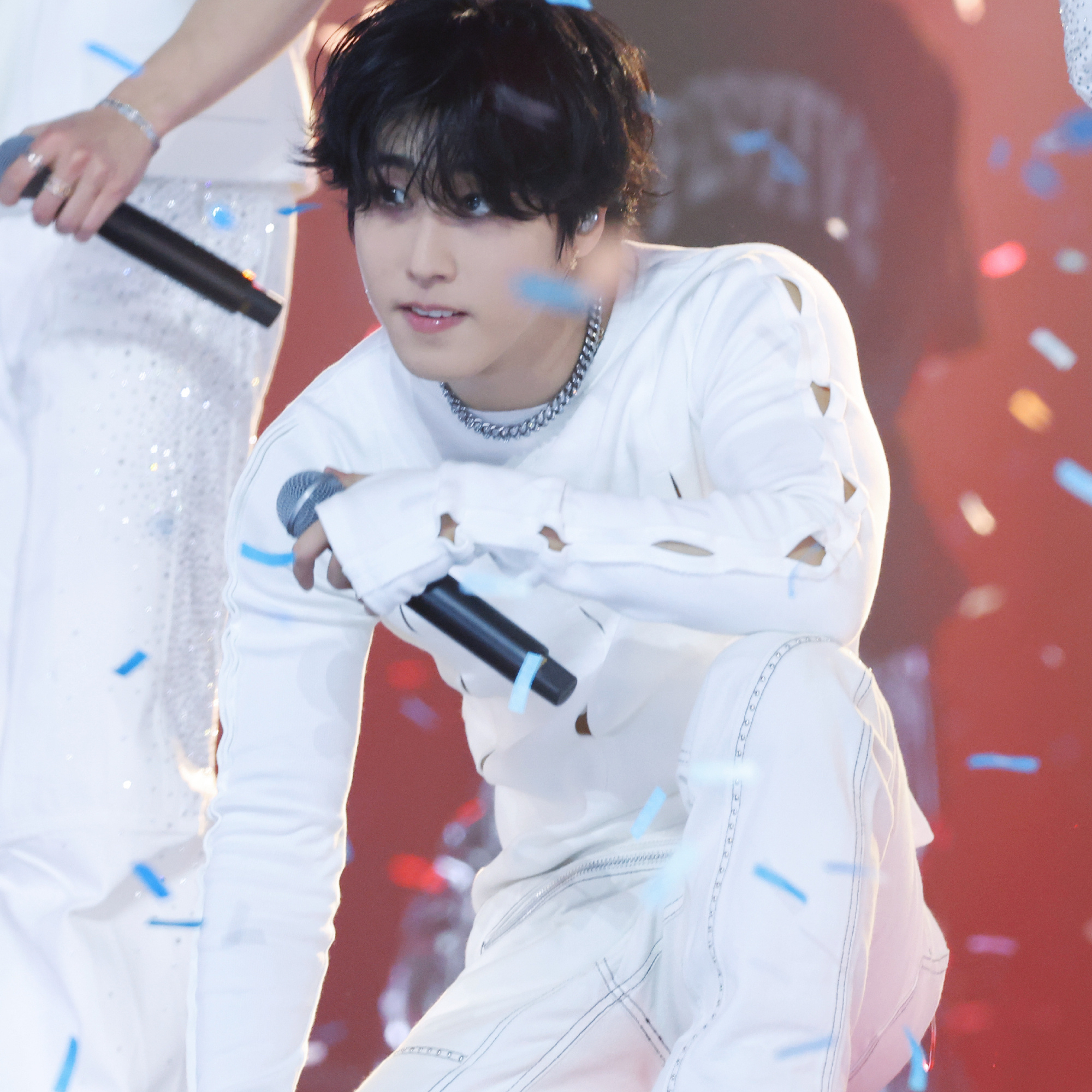 Latest photo of HAN (Stray Kids)