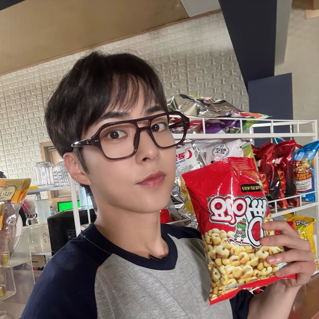 A moment captured by Xiumin (EXO)'s fan