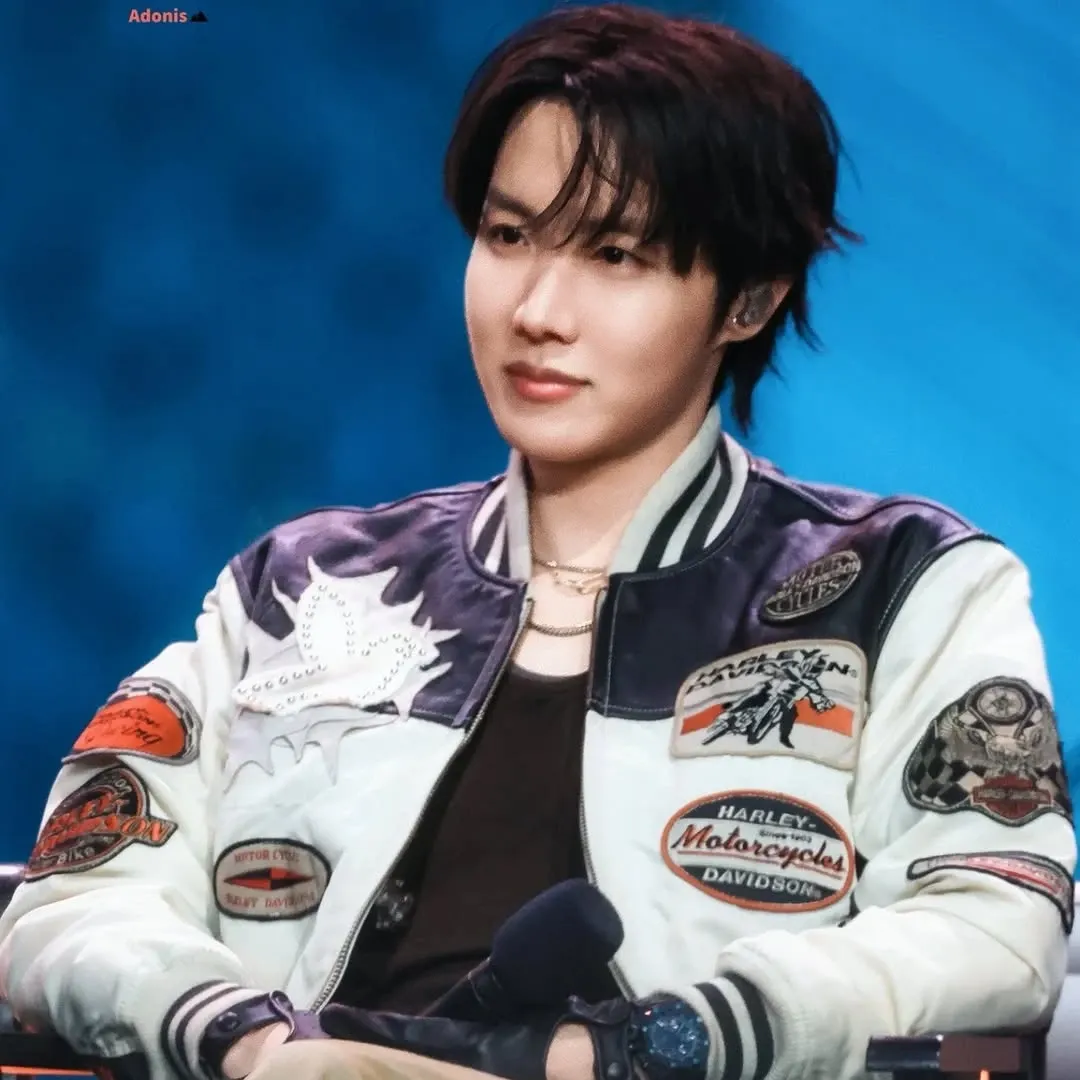 A moment captured by j-hope (BTS)'s fan