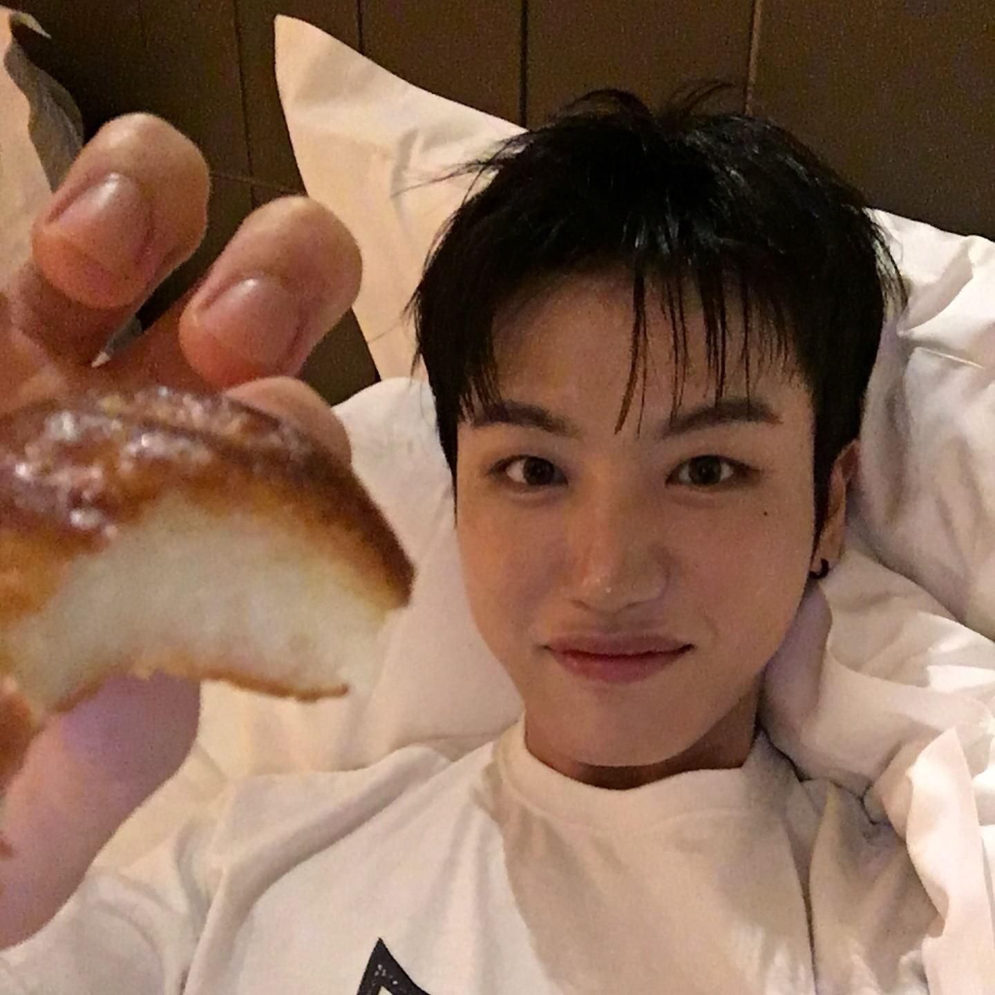 Behind-the-scenes cut of Huiwon (n.SSign)