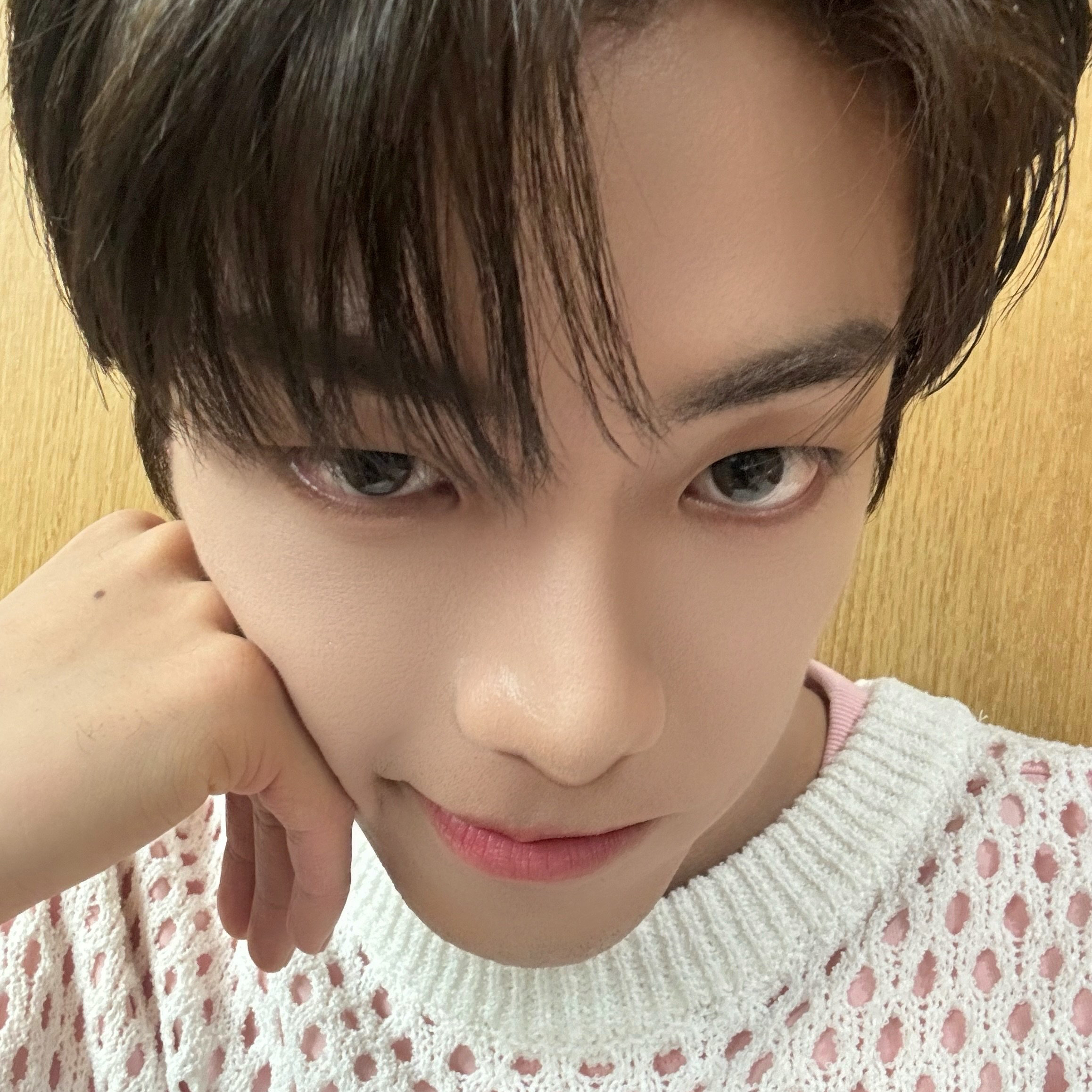 A moment captured by Rowan (MODYSSEY)'s fan