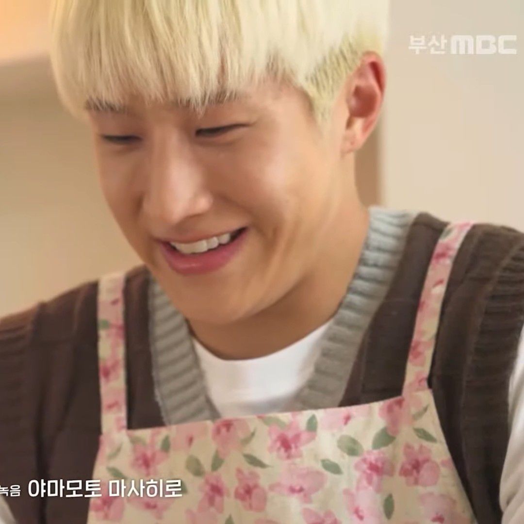 Behind-the-scenes cut of Jinjin (ASTRO)