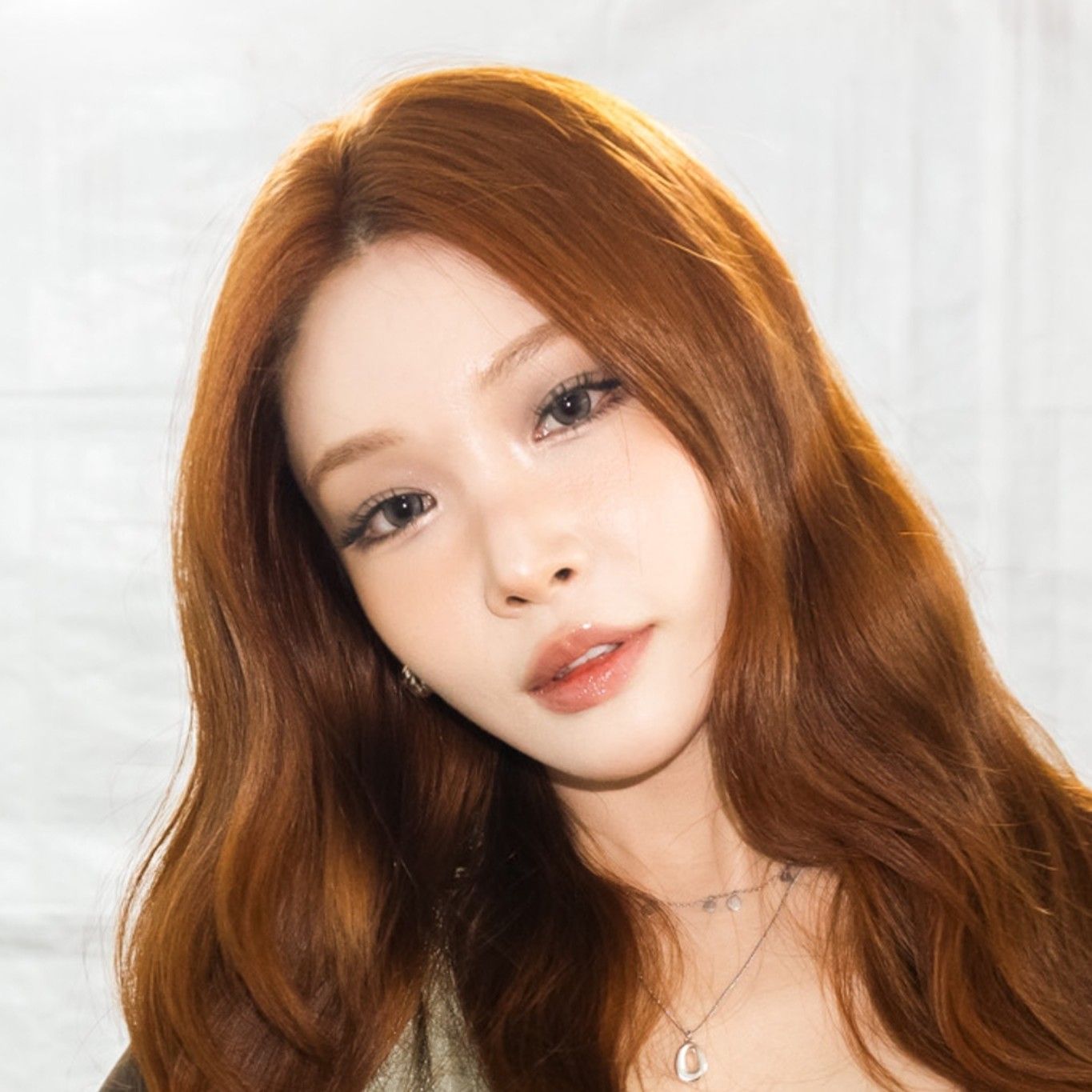 Behind-the-scenes cut of Chungha (I.O.I)