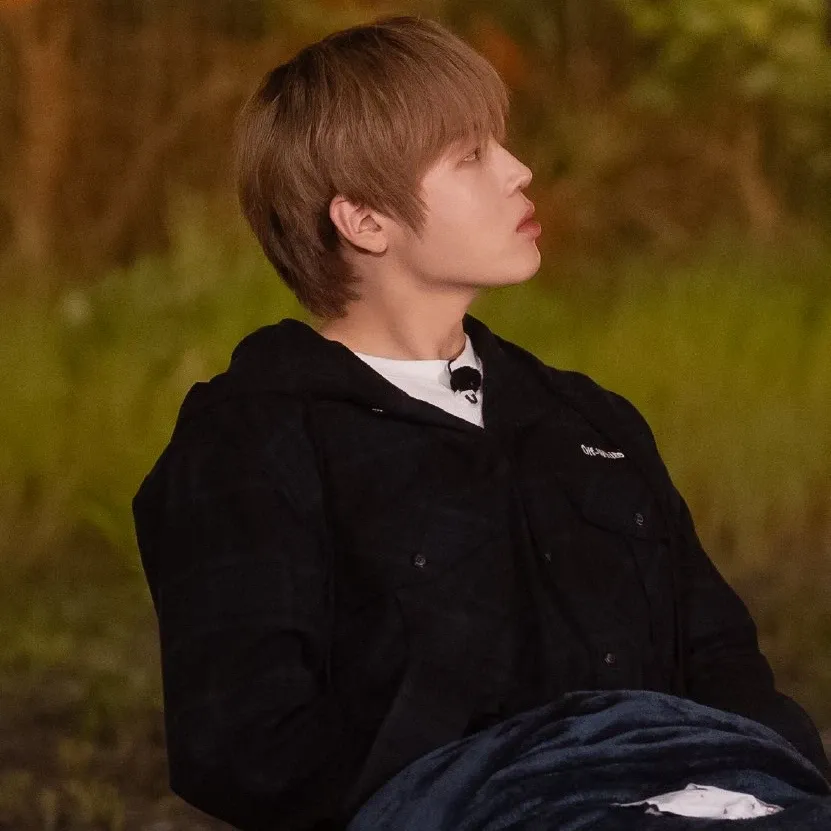 Behind-the-scenes cut of Ha Sungwoon