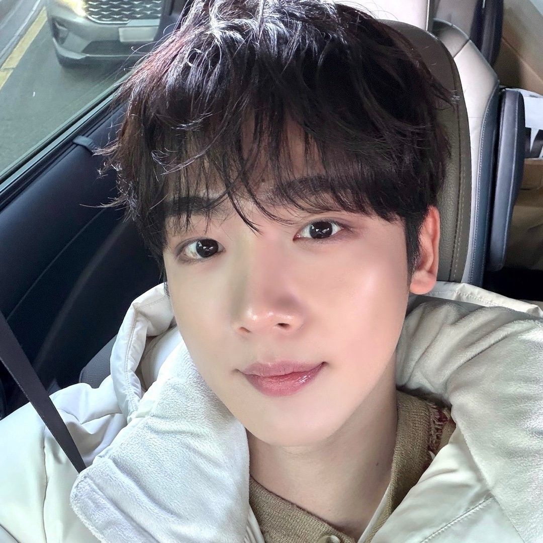 Latest photo of Kim Yohan (WEi)