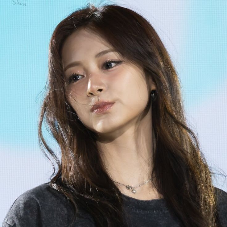 쯔위 (TWICE)의 비하인드 컷