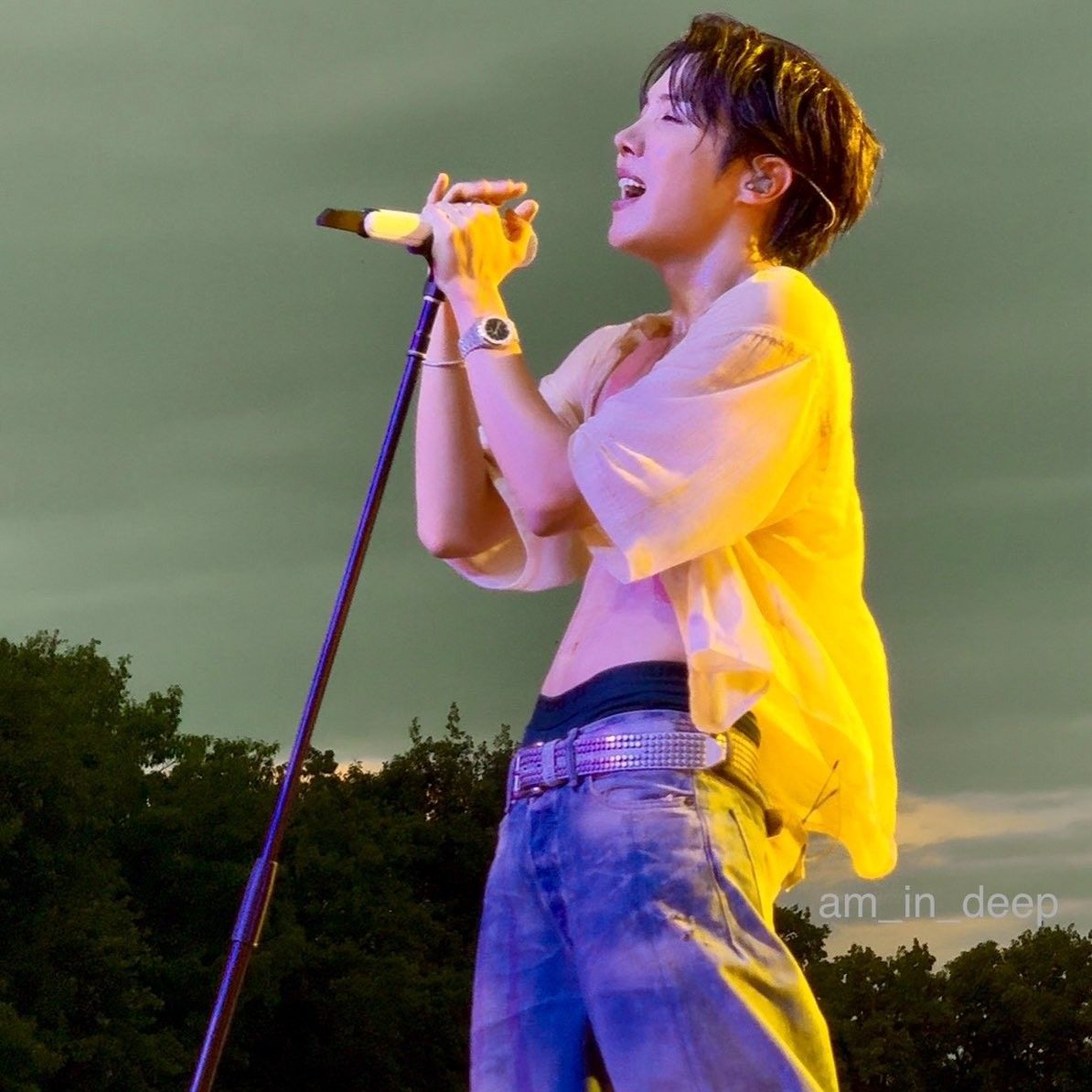 Potret di balik layar j-hope (BTS)