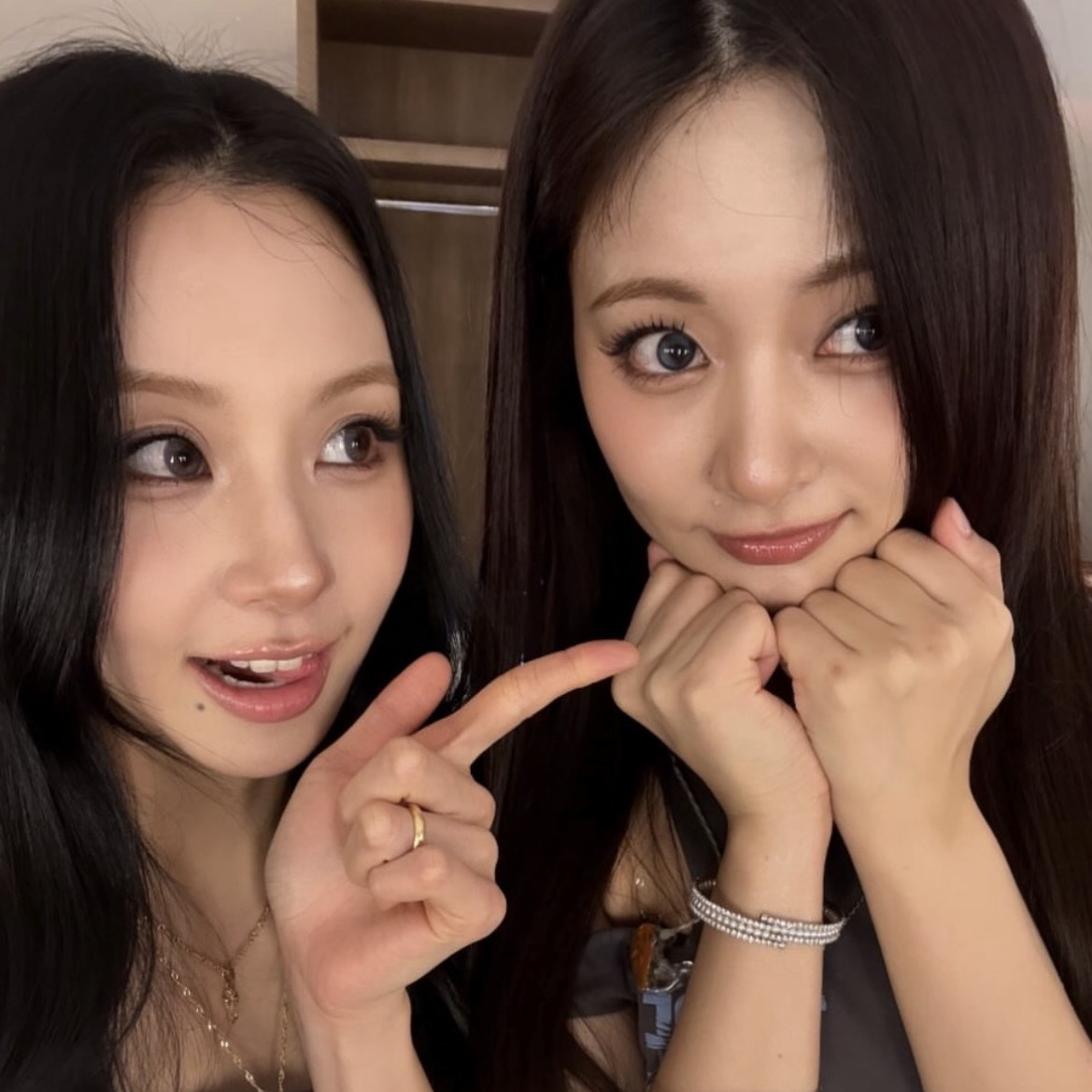 Foto aktivitas terbaru Tzuyu (TWICE)