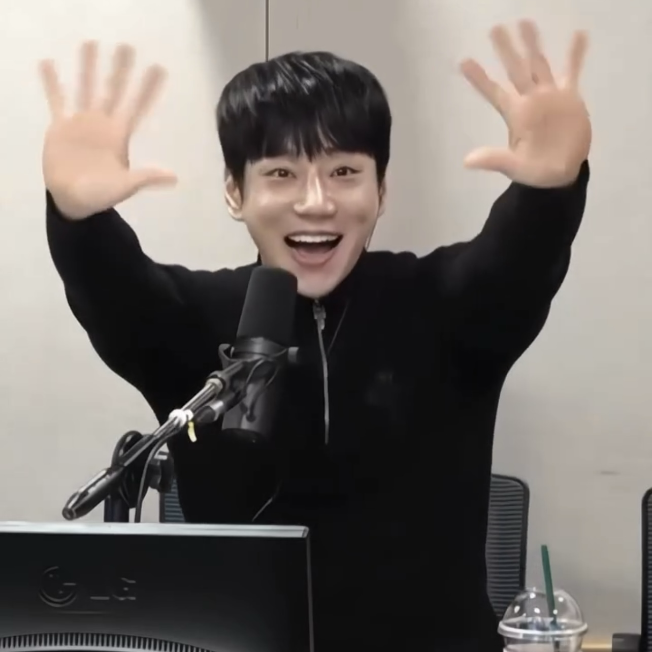 황치열의 비하인드 컷