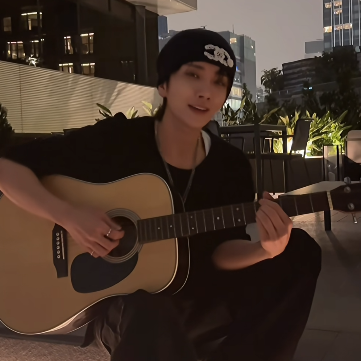 Foto terbaru Joshua (SEVENTEEN)