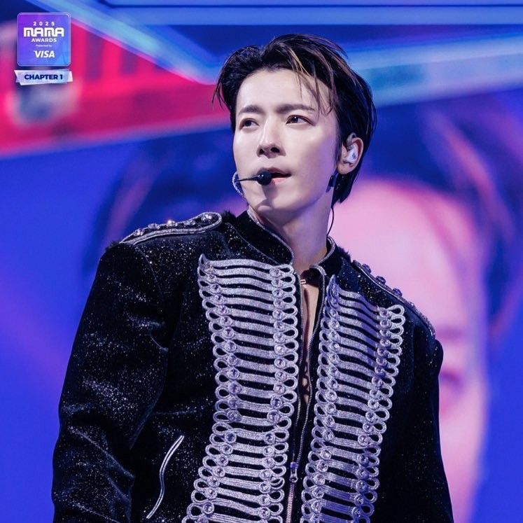 东海 (Super Junior)粉丝拍下的瞬间