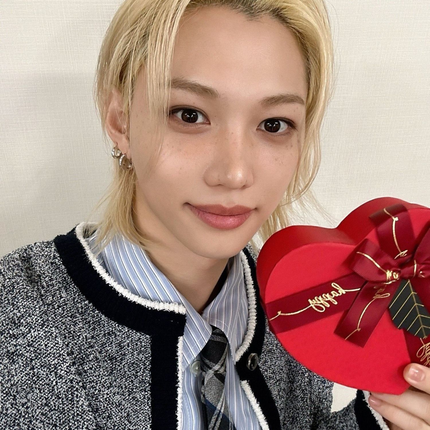 A moment captured by Felix (Stray Kids)'s fan