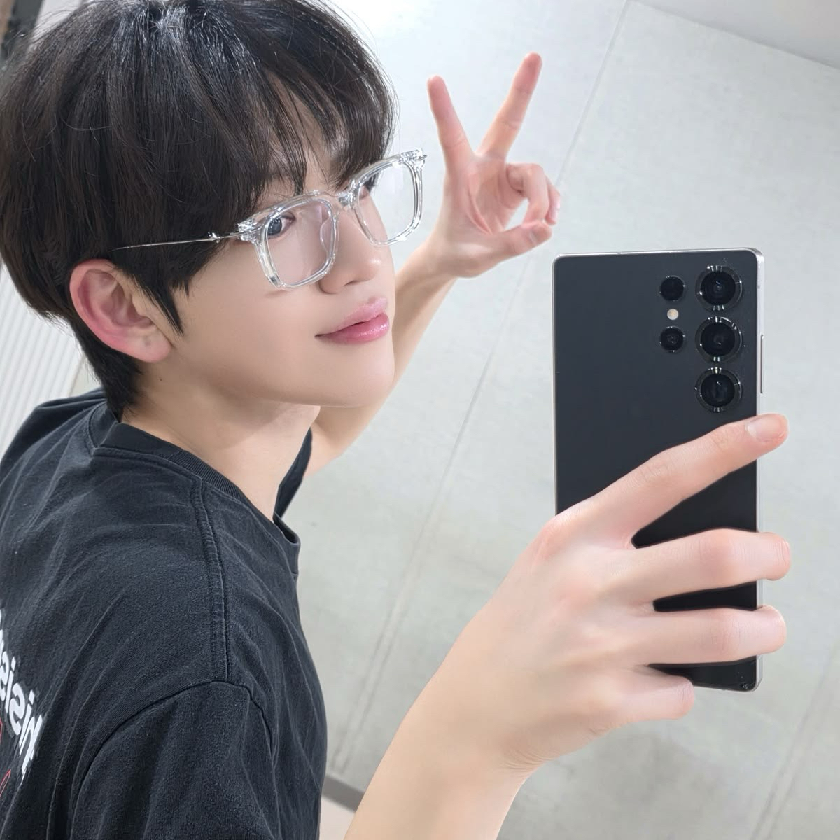 K-POP posts beloved by 김민재 (IDID) fans