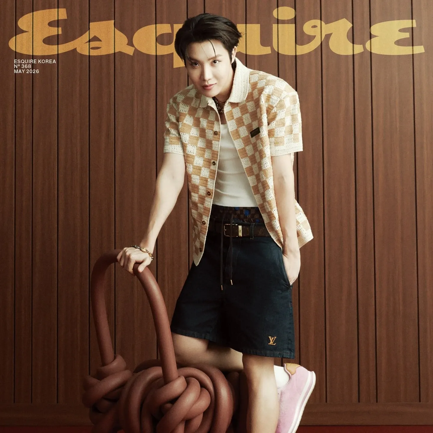 Foto terbaru j-hope (BTS)