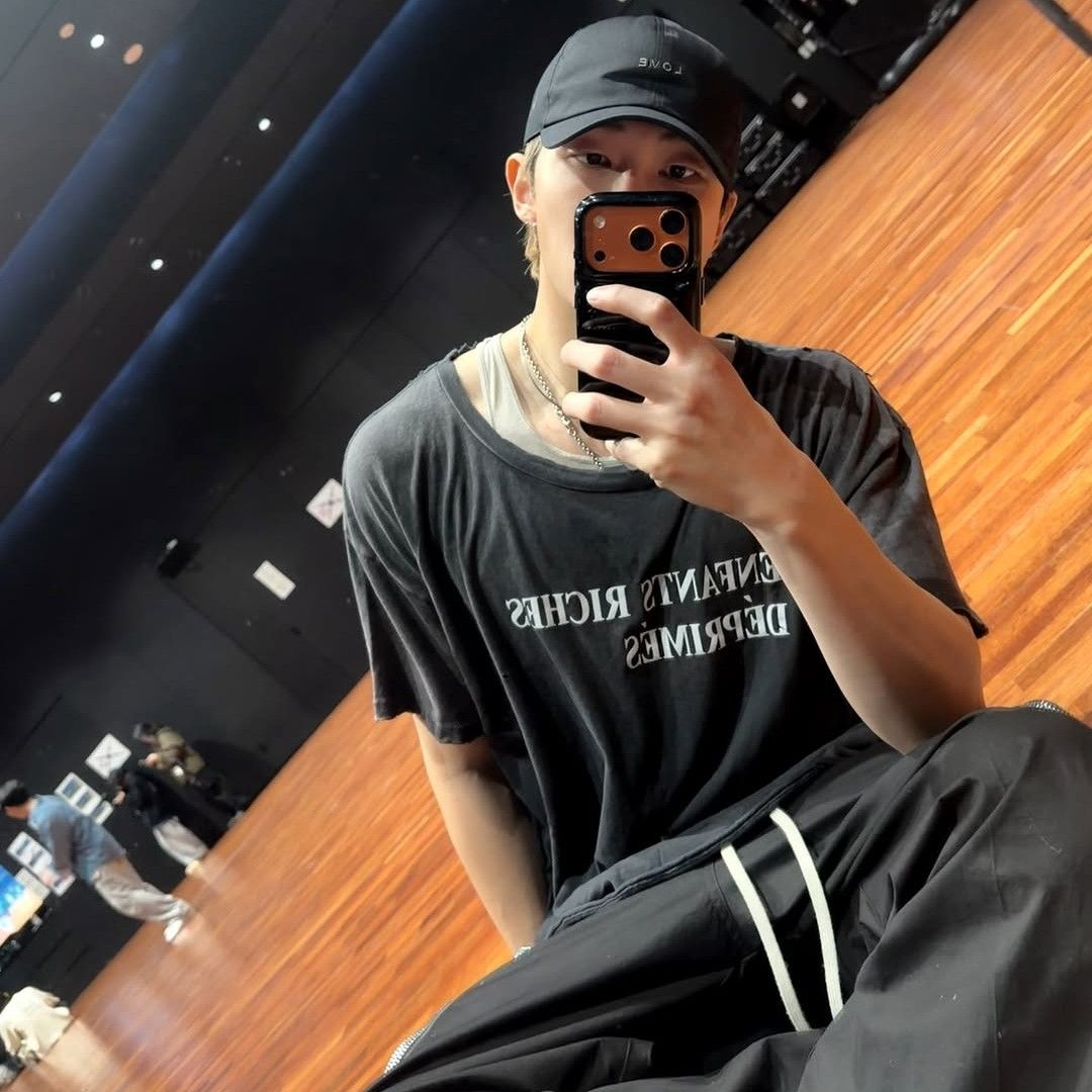 Behind-the-scenes cut of RM (BTS)