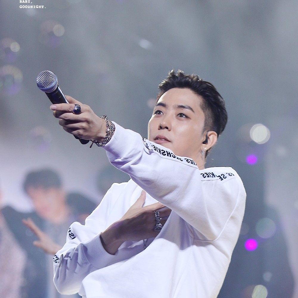 Behind-the-scenes cut of Eun Jiwon (SECHSKIES)