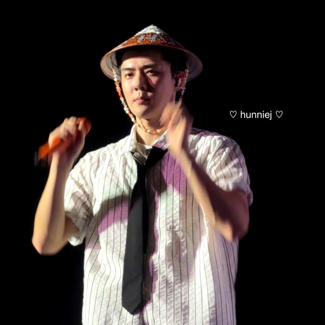 세훈 (EXO)의 비하인드 컷