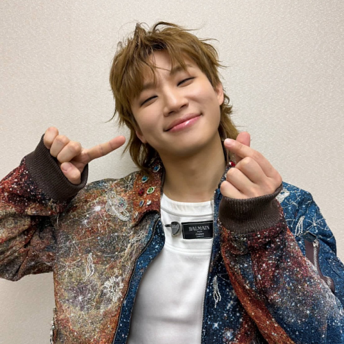 大声 (BIGBANG)的最新活动照片