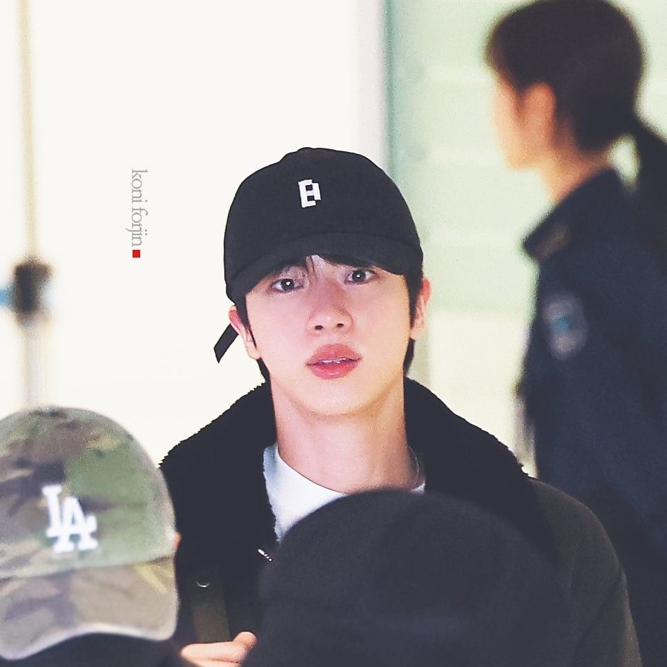 진 (방탄소년단)의 최신 사진