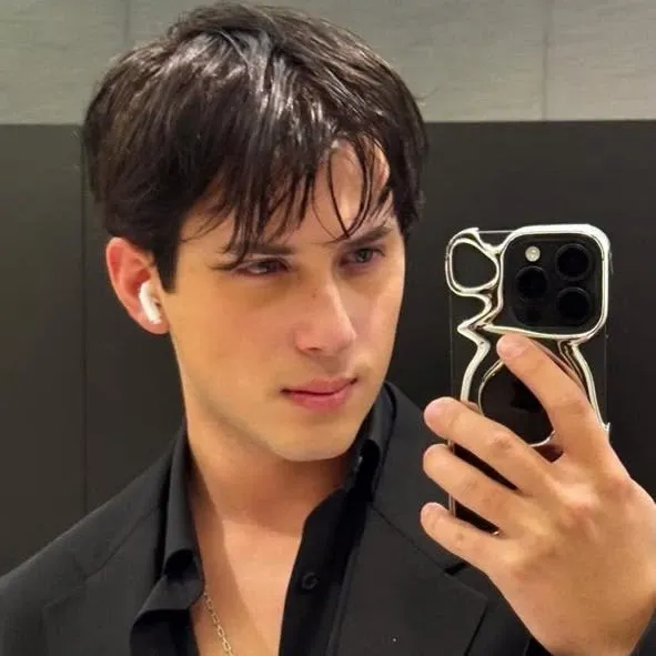 Postingan bintang K-pop yang paling disorot saat ini