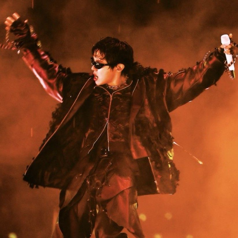 J-hope (防彈少年團)的最新活動照片