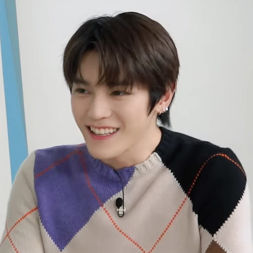 A moment captured by Taeyong (NCT 127)'s fan