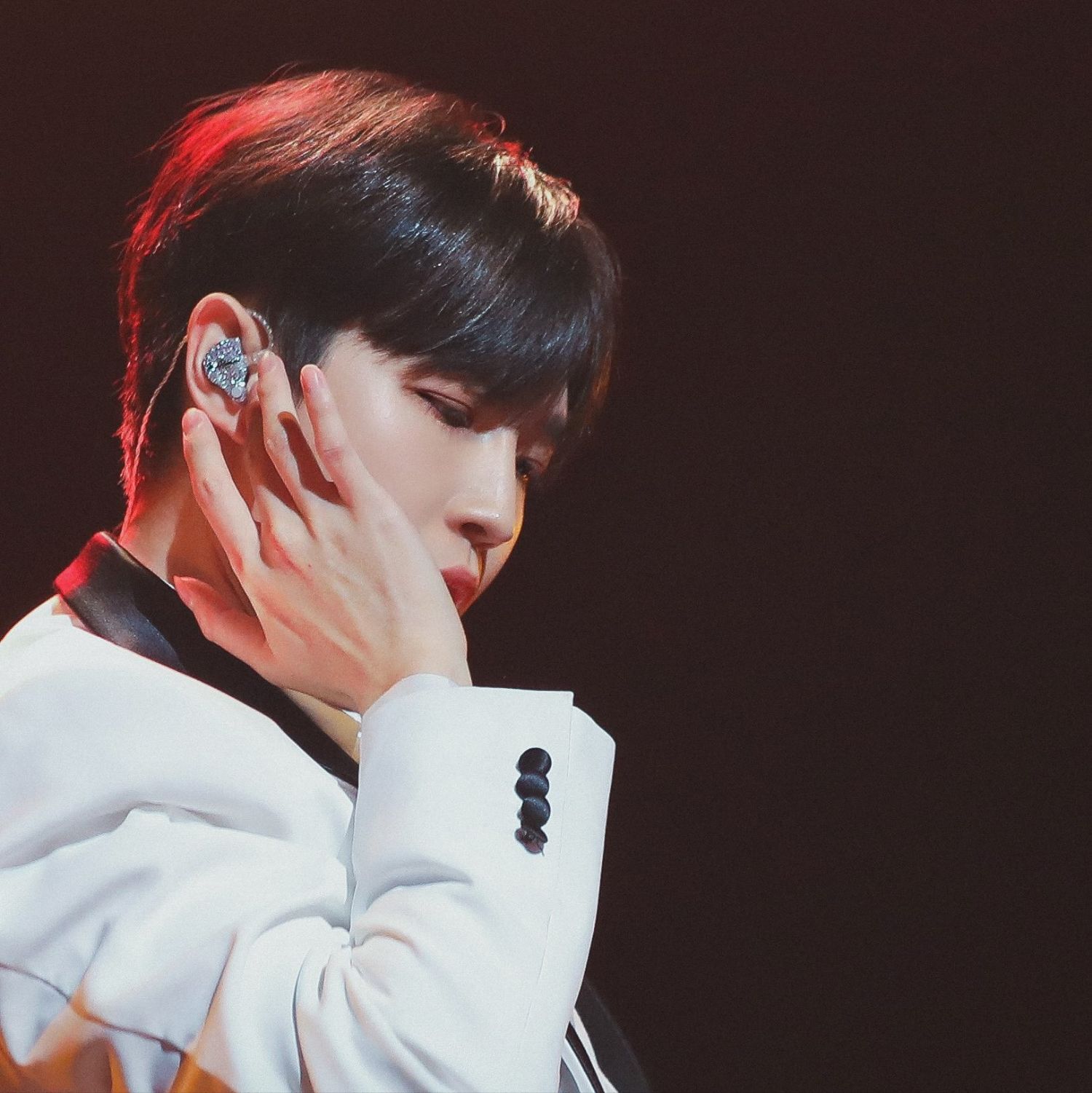 金在奐粉絲拍下的瞬間