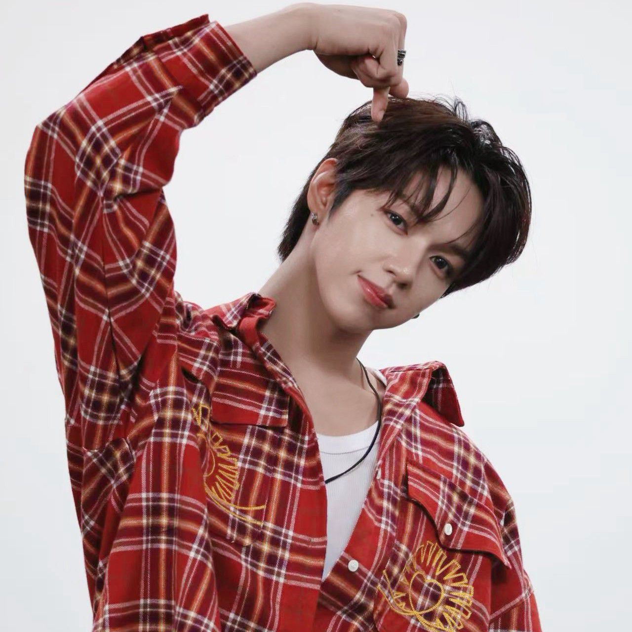 Behind-the-scenes cut of JL (AHOF)