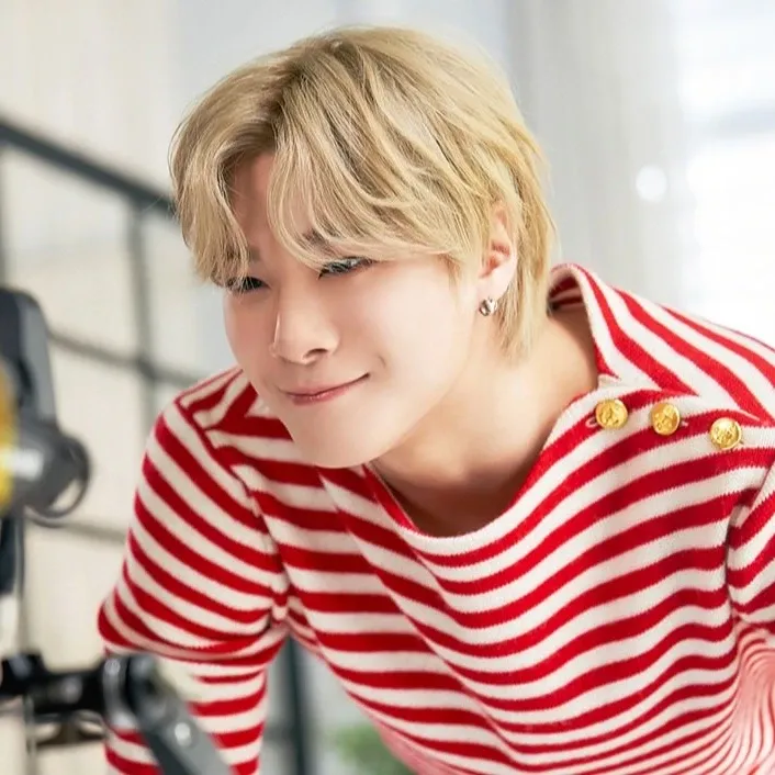 Behind-the-scenes cut of Moonbin (ASTRO)