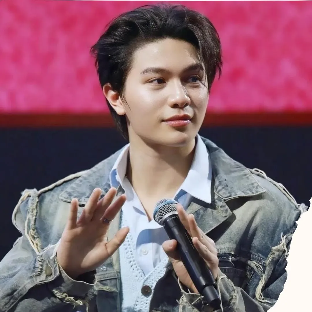 A moment captured by William (LYKN)'s fan