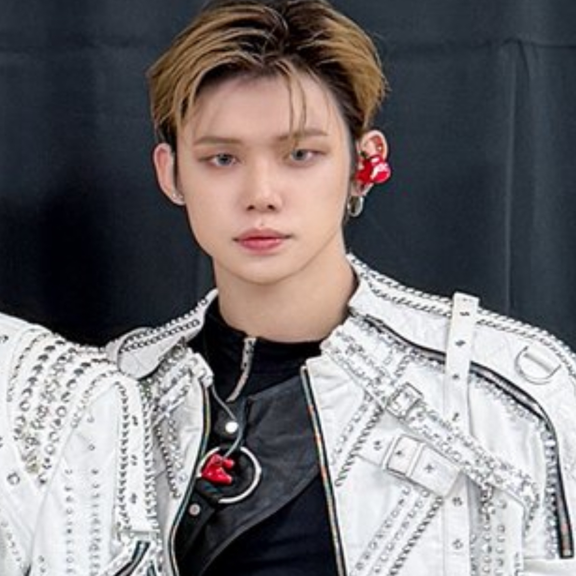 然竣 (TOMORROW X TOGETHER)的最新活動照片